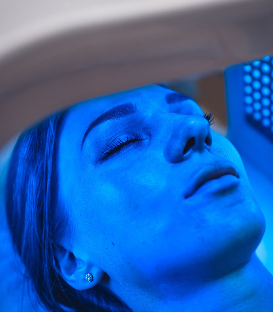 AstraGlow 7barevná LED světelná terapie pro zářivou pleť | Lersk