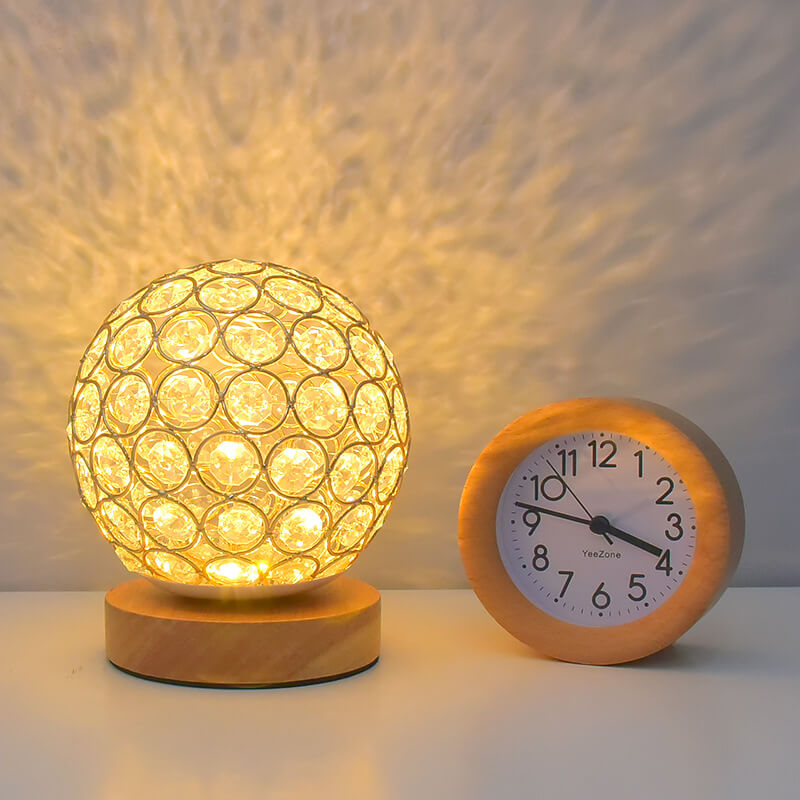 Aurelle Liora USB ładowalna lampka nocna LED do sypialni | Lersk