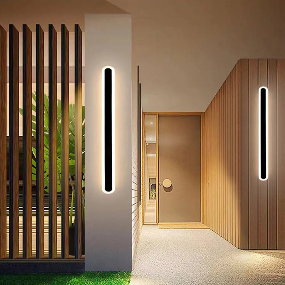 AstraLumen Außenwandleuchte mit linearem ovalem Design | Lersk