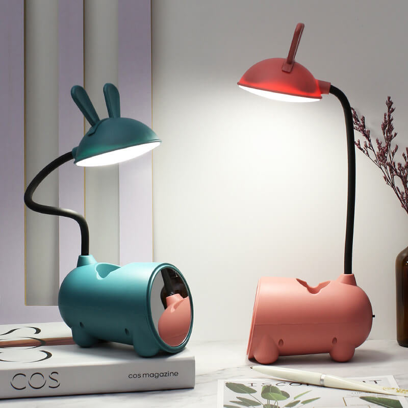 Candeeiro de Secretária LED com Suporte para Canetas USB e Toque Criativo de Coelho Cartoon para Decoração de Casa, Escritório e Quarto | Lersk
