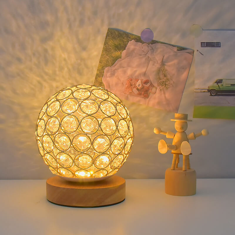 Aurelle Liora USB ładowalna lampka nocna LED do sypialni | Lersk