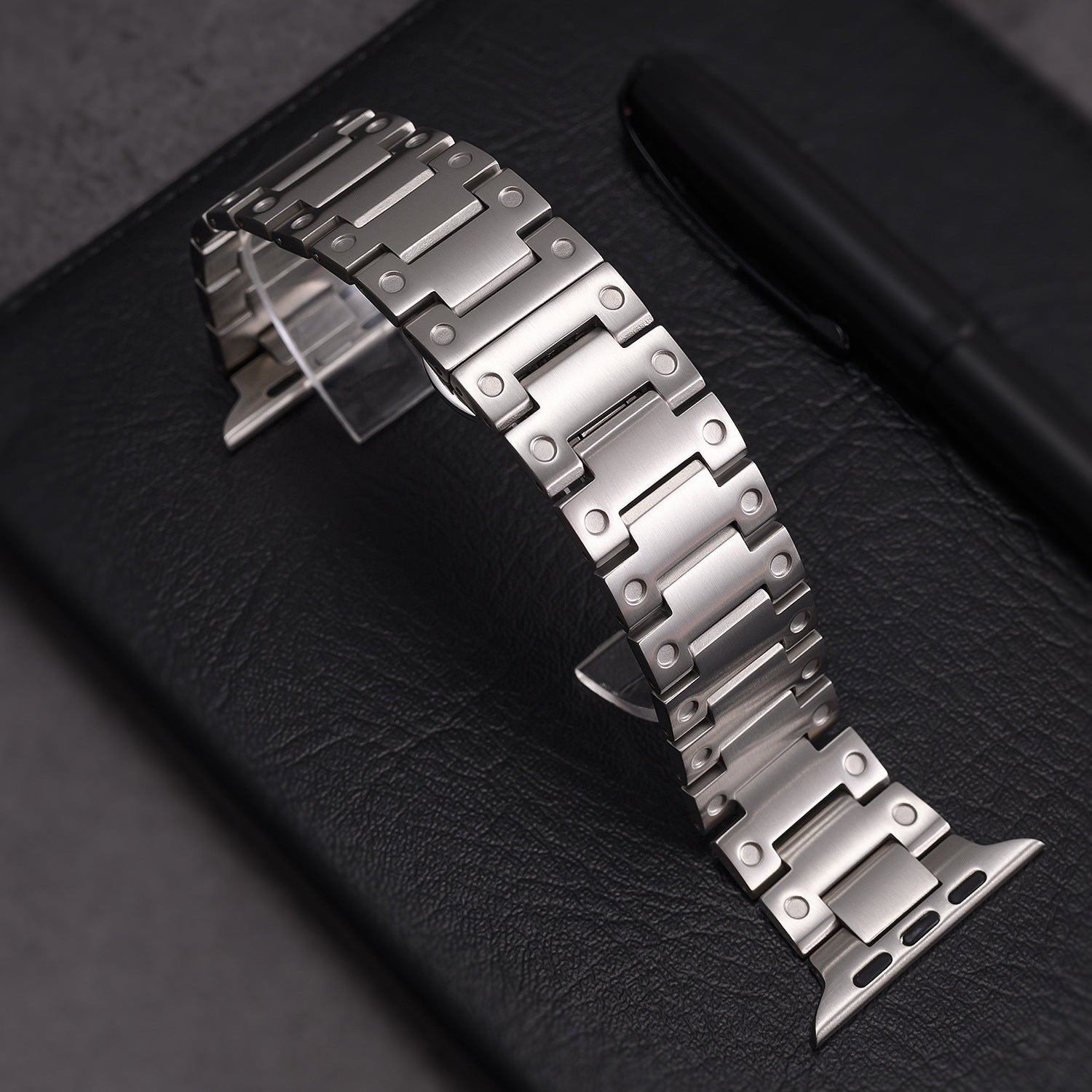 Kirrea rustfrit stål rem til Apple Watch | Lersk