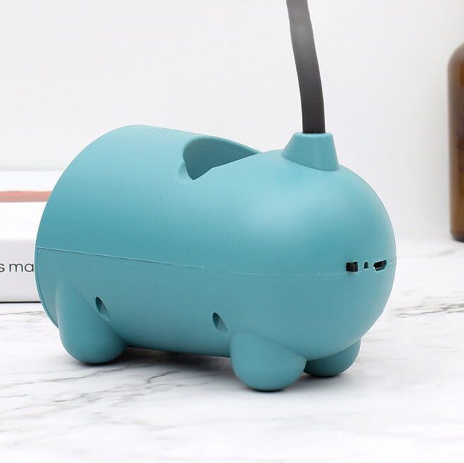 Candeeiro de Secretária LED com Suporte para Canetas USB e Toque Criativo de Coelho Cartoon para Decoração de Casa, Escritório e Quarto | Lersk