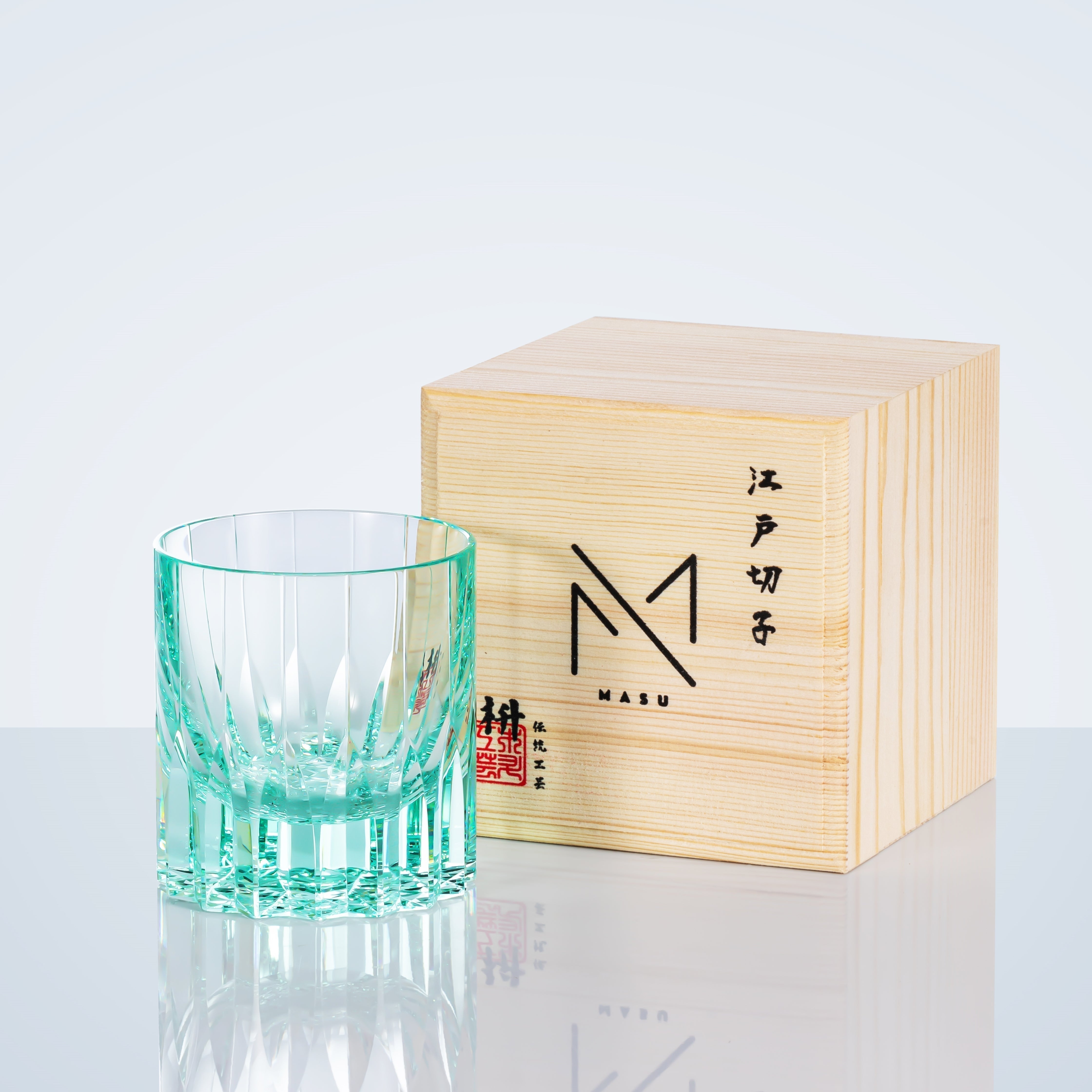 Togane | Mehrfarbige Kiriko-Stil Whiskygläser mit Holzkiste | Lersk
