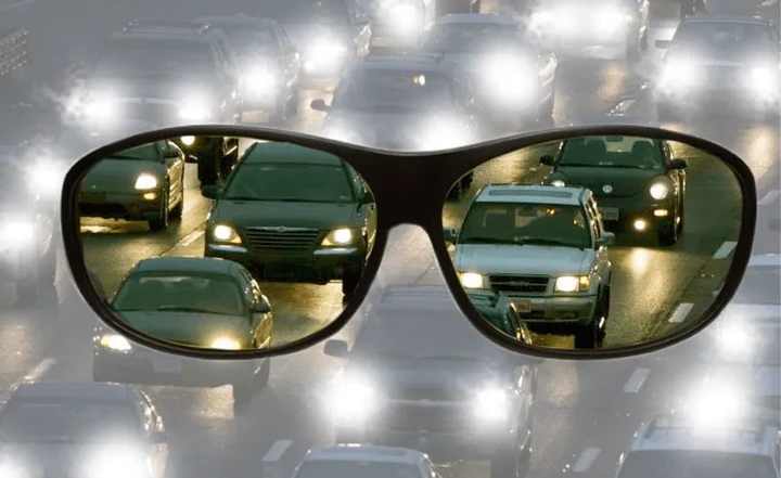Brýle Headlight Drive s technologií proti oslnění pro bezpečnější noční jízdu na silnici | Lersk