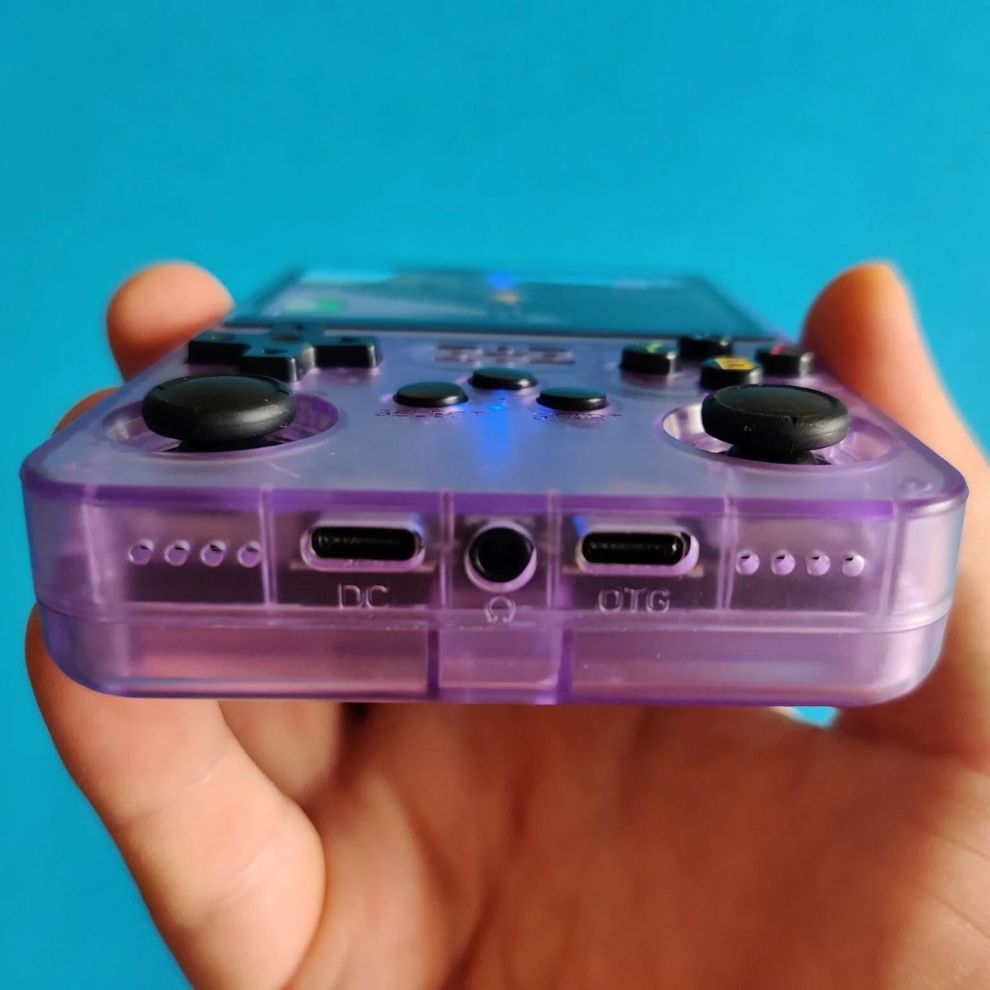 PixelCraze Retro Håndholdt Konsol med 20.000 Indbyggede Spil på 20 Emulatorer | Lersk