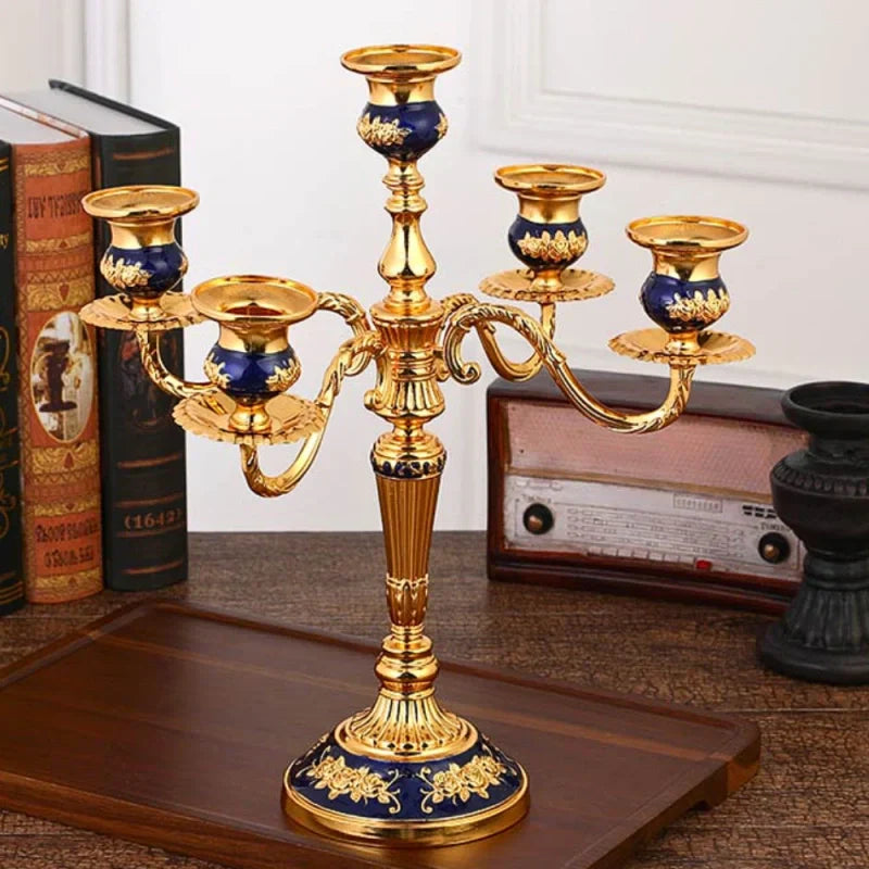 GildedNocturne Kerzenleuchter Eleganter Zeitloser Kerzenhalter für Klassische Wohnkultur und Kaminsimse | Lersk