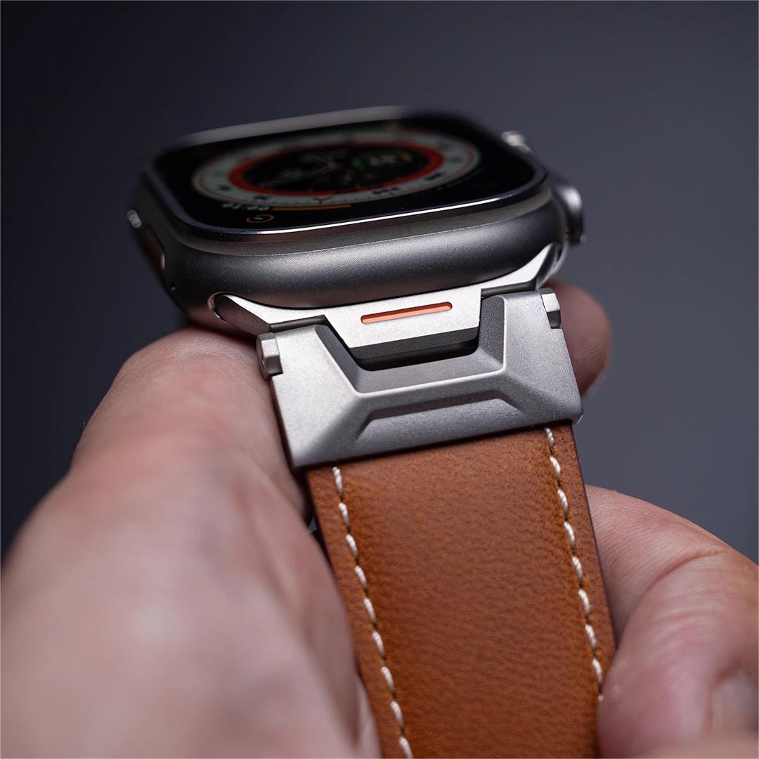 Řemínek RoveNova z fluoro kaučuku a kůže pro Apple Watch | Lersk