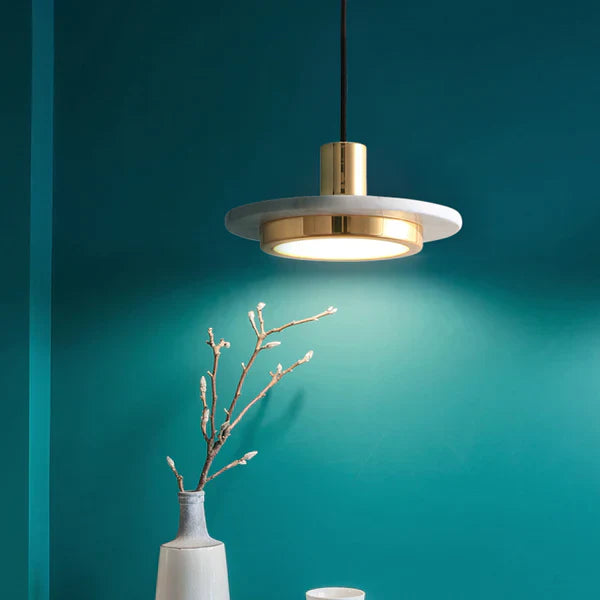 Lampada a sospensione in marmo dallo stile moderno ed elegante per interni | Lersk