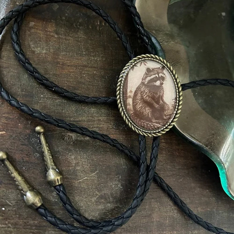 Banjo Frog Bolo kravata unisex design s žábou hrající na banjo, šperk pro muže i ženy | Lersk