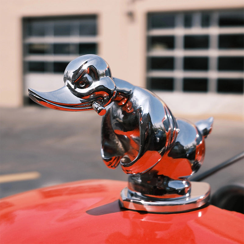 Ozdoba na kapotu Angry Rubber Duck, replika emblému chladiče pro vozidla inspirovaná ikonami Convoy a Death Proof | Lersk
