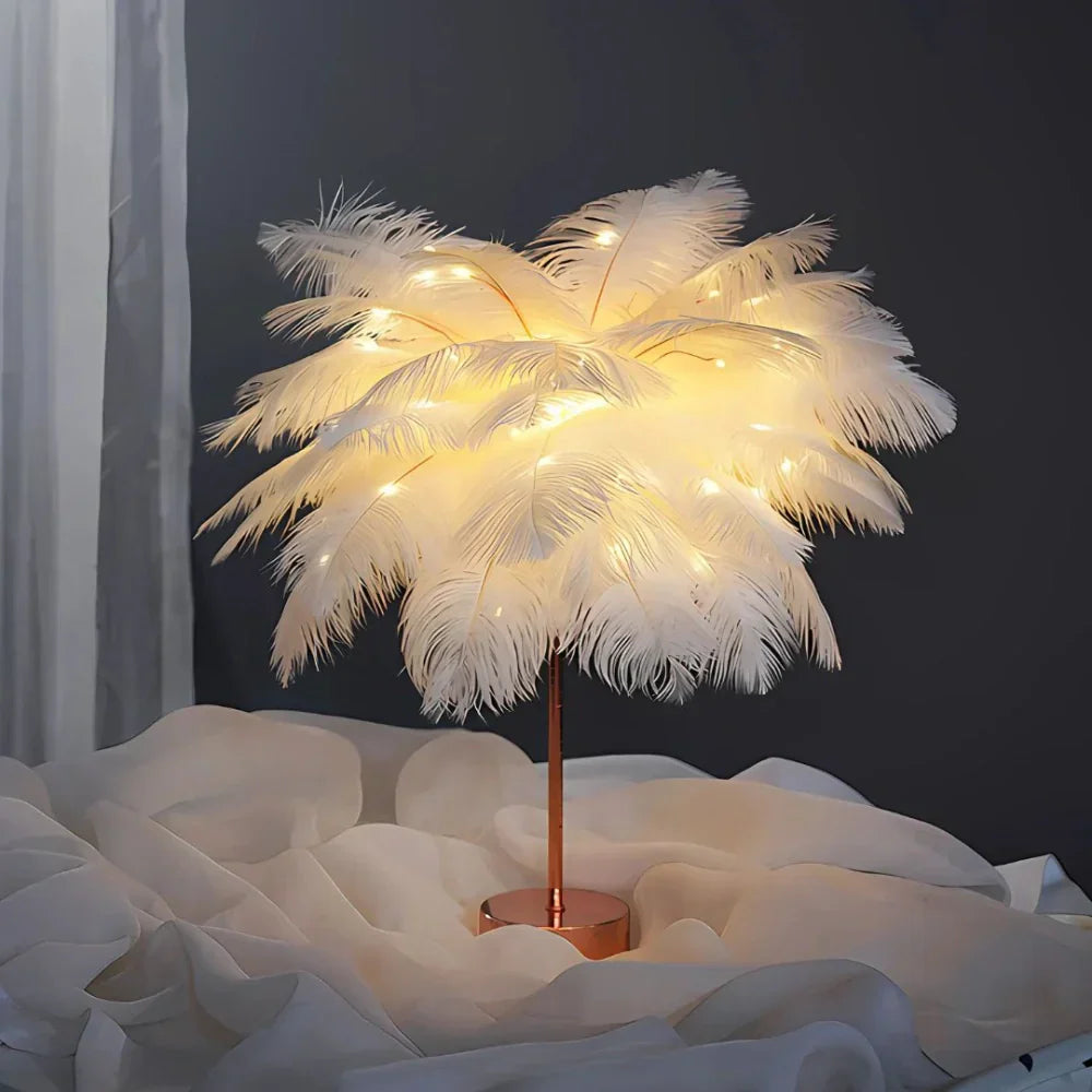 Lampa Aurora Feather z miękkim, ambientowym światłem dla miłośników dekoracji wnętrz | Lersk