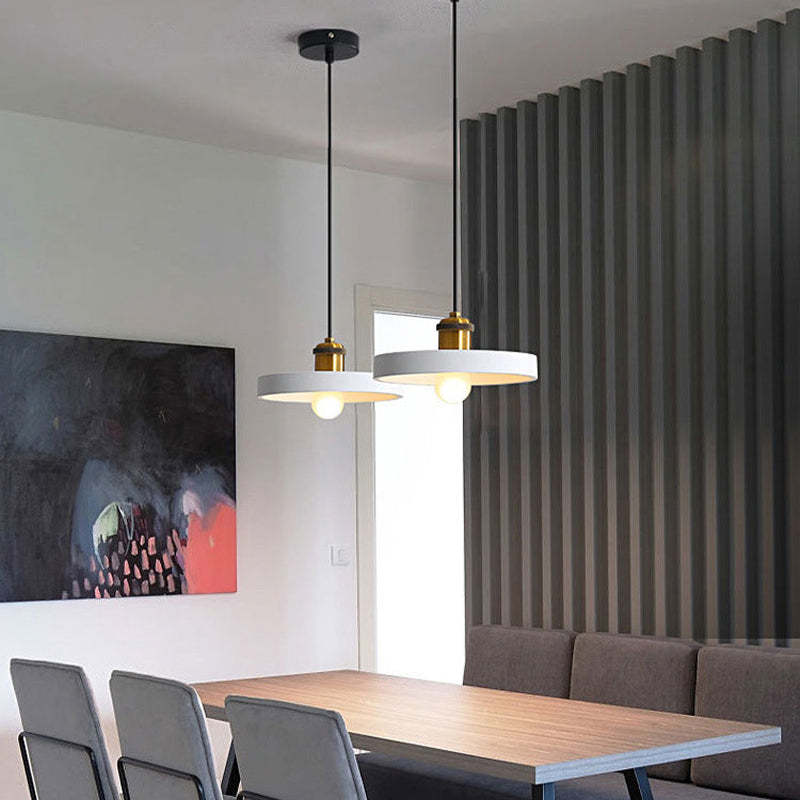 LumaForge Lampadario Moderno in Metallo e Resina per Soggiorni | Lersk