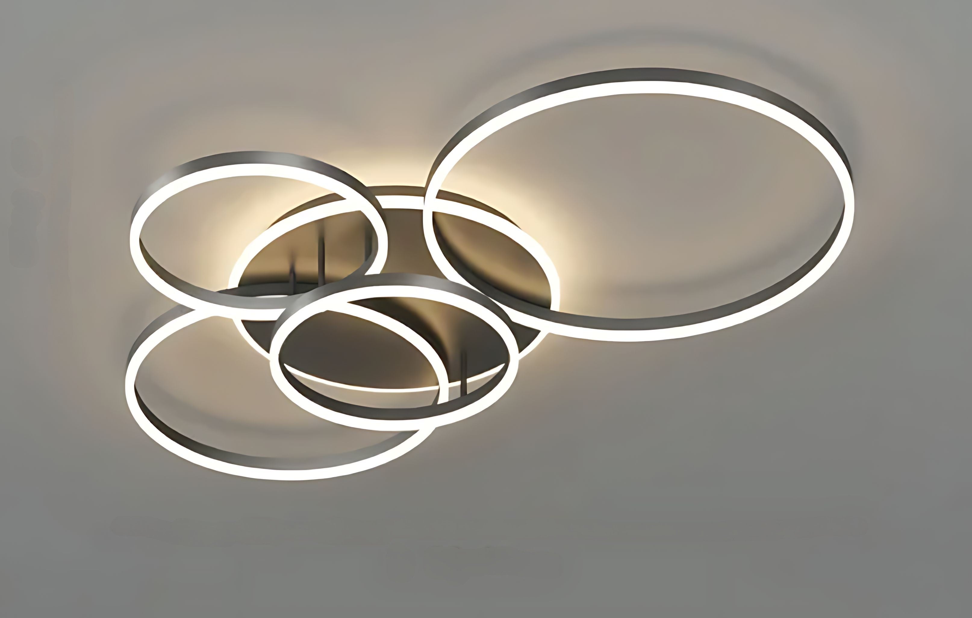 Stropní závěsná lampa Nebeský kruh pro moderní obývací pokoje | Lersk