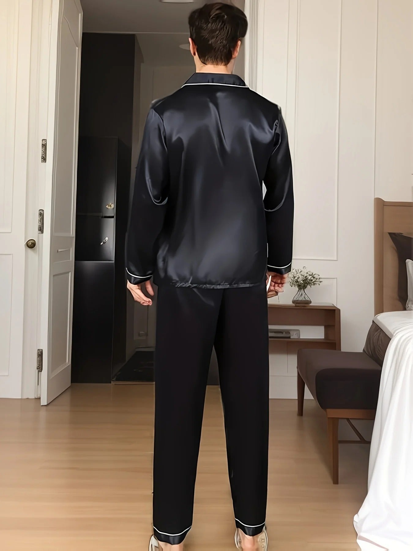 Luksuriøse herrepyjamas og elegant nattøj, behageligt og åndbart for en rolig søvn | Lersk