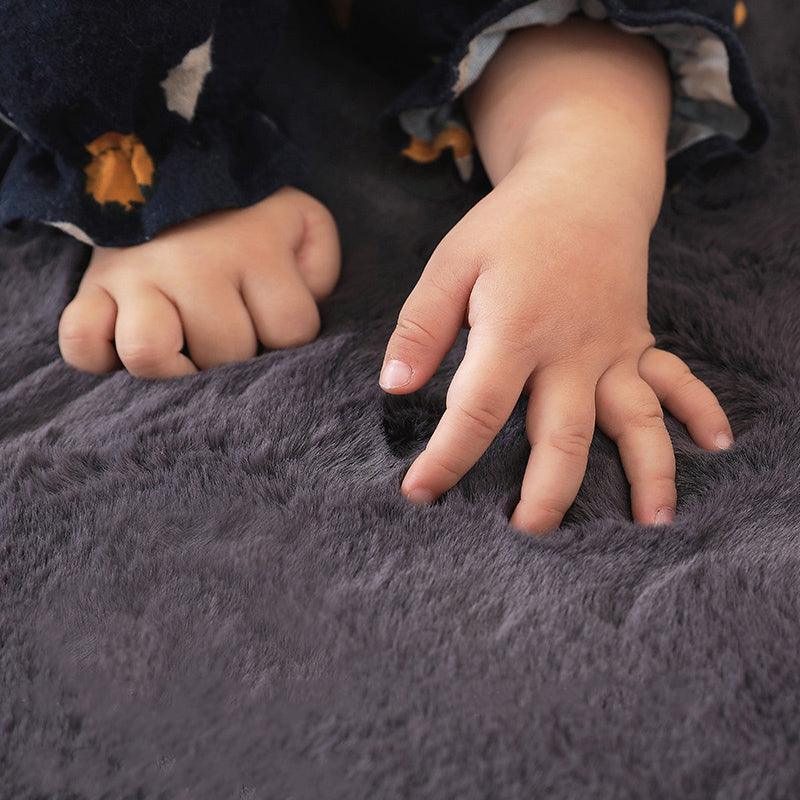 Plush Nordic Faux Fur Microfiber Rug | Lersk