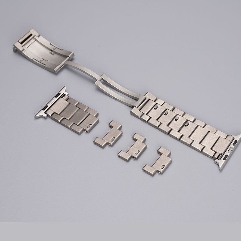 Pasek do zegarka Gravitiq Grade 2 Titanium do Apple Watch z wyrafinowanym wyglądem | Lersk