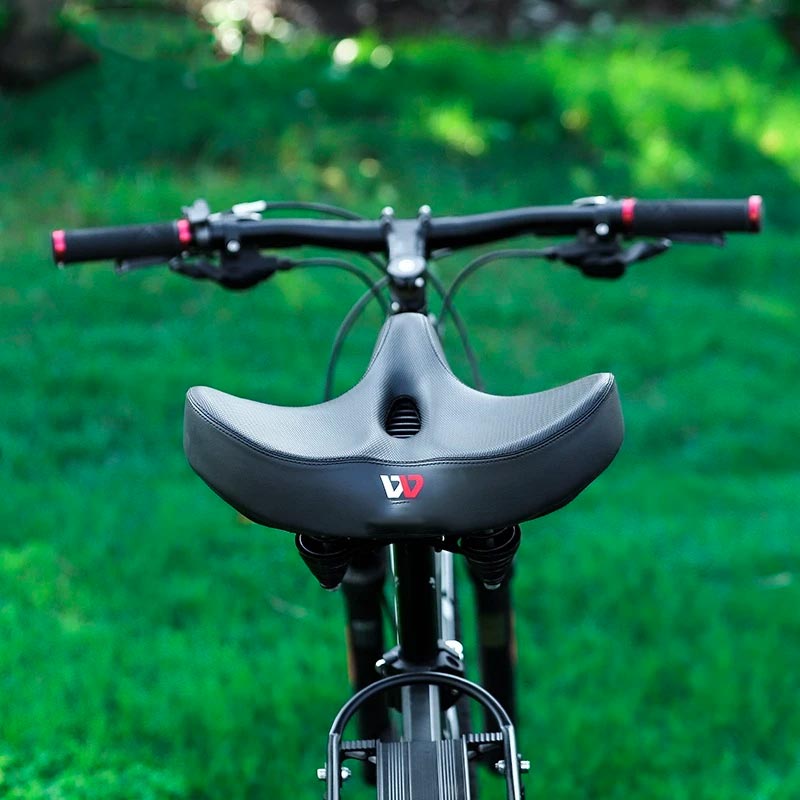 RideEase extra breiter atmungsaktiver und bequemer Fahrradsattel mit ergonomischem Fahrradsitz | Lersk