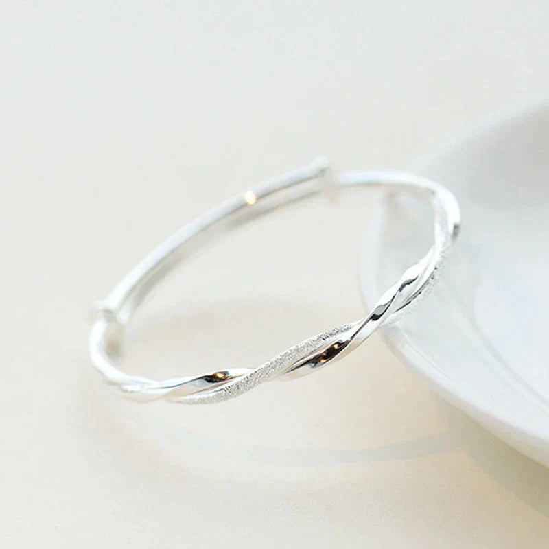 Elara Geflochtenes Armband aus Sterlingsilber für Damen Zeitloser Schmuck | Lersk
