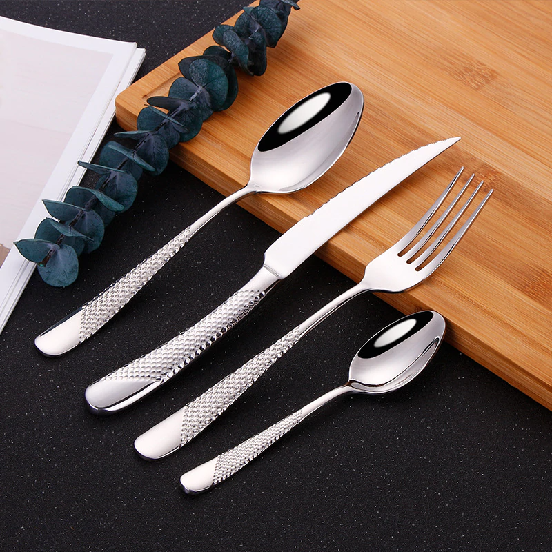 Aster Diagonal Textured Stainless Steel Cutlery Set | Lersk
