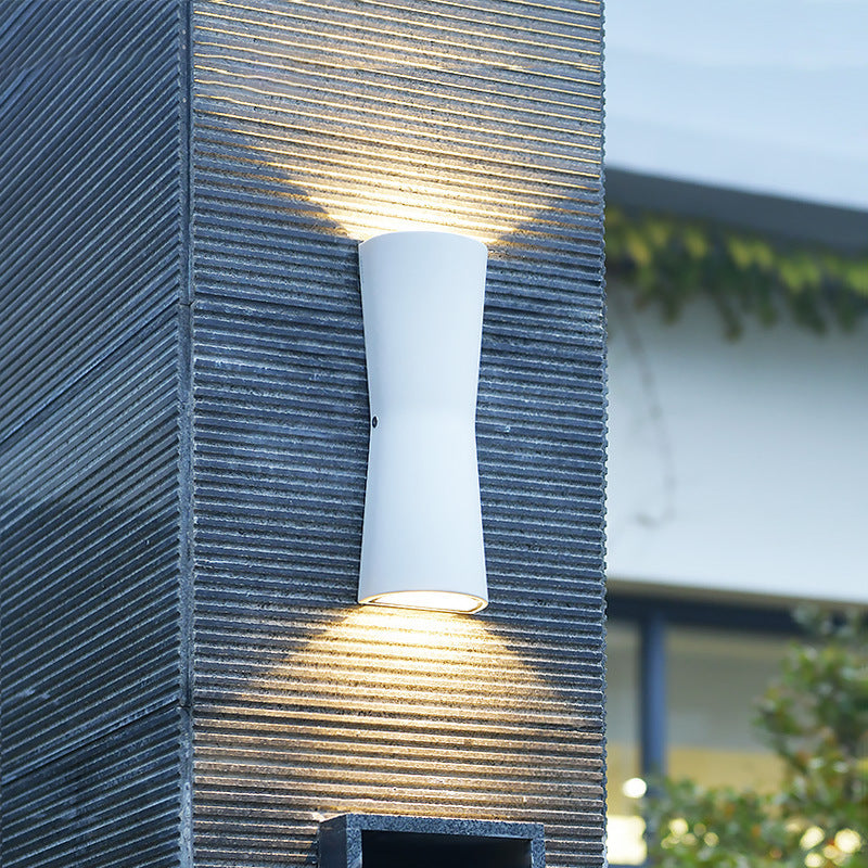 Asteri Minimal Outdoor Wall Light Black And White Waterproof | Lersk
