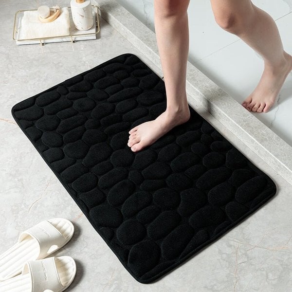 Tappetino da bagno con motivo ciottolato per comfort assorbente e sicurezza familiare | Lersk