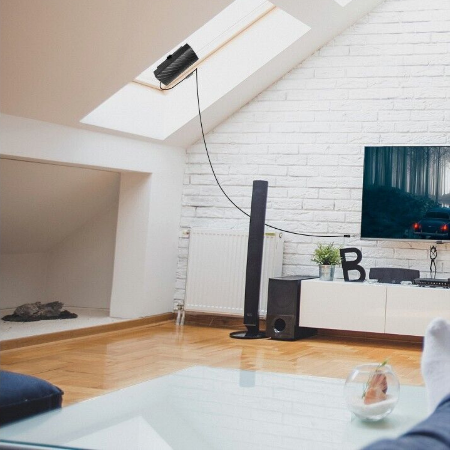AeroView Pro Indendørs 4K HDTV-antenne Leverer Lokale Kanaler Op Til 600 Miles | Lersk