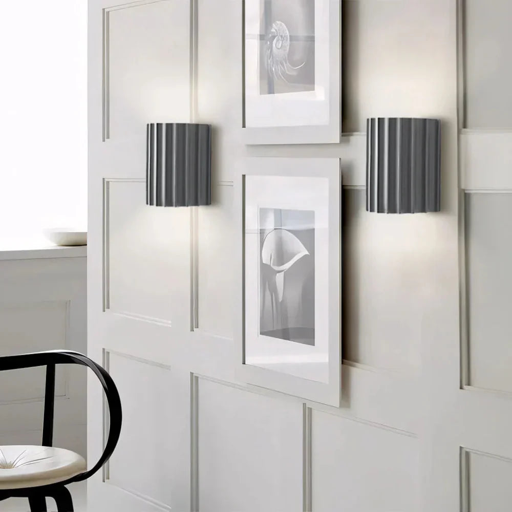 Minimalistická nástěnná lampa s jemným ambientním světlem pro moderní domovy | Lersk