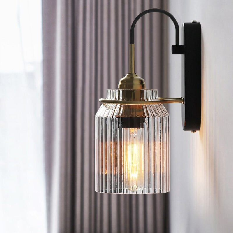 Wandleuchte im Vintage-Stil mit geriffeltem Glasschirm | Lersk