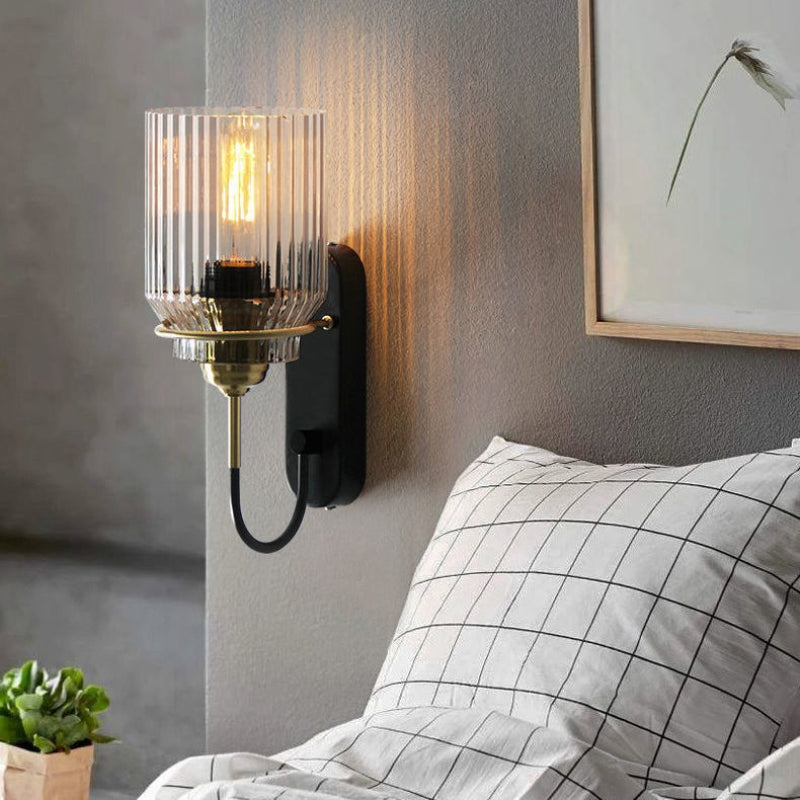 Wandleuchte im Vintage-Stil mit geriffeltem Glasschirm | Lersk