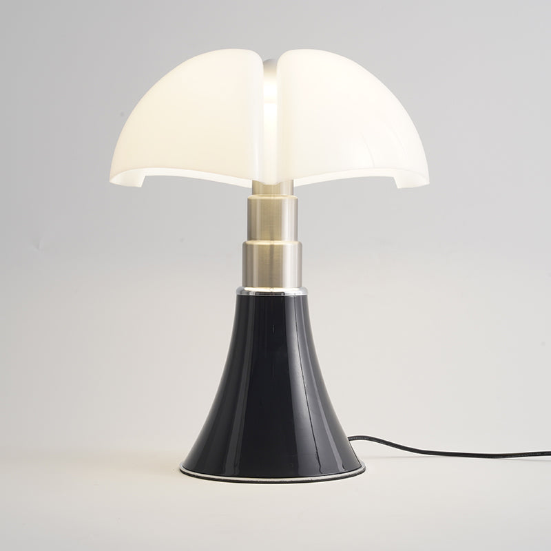 Solera Classic LED Lamp for Indoor Living Spaces and Homes | Lersk