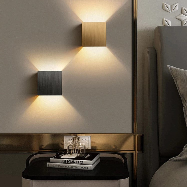 Asterra Nordic LED Væglampe | Moderne Minimalistisk Glød | Lersk