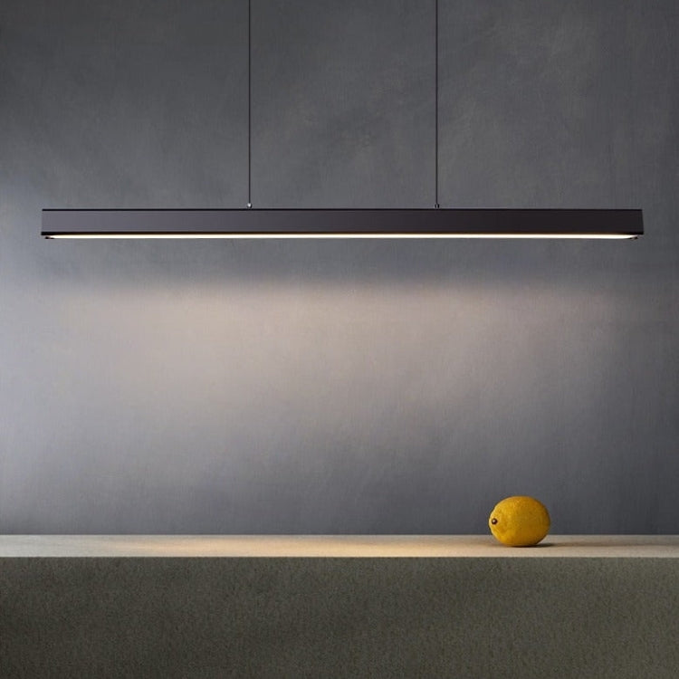 Aureon lineární LED lustr pro jídelnu a kancelář v černé nebo hnědé | Lersk