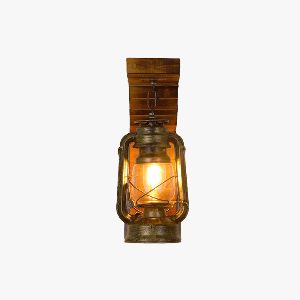 Kestrel Lantern Vintage dřevěná nástěnná lampa do obývacího pokoje | Lersk