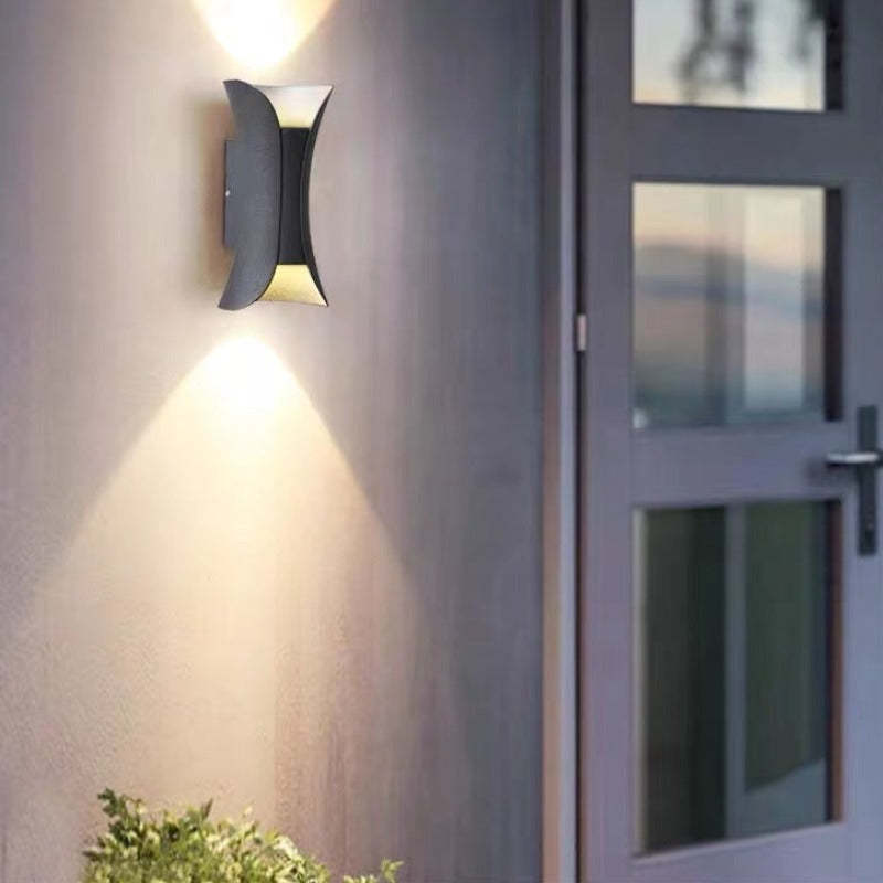 Arcora Curve Outdoor Wall Light LED IP65 Hardwired | Lersk