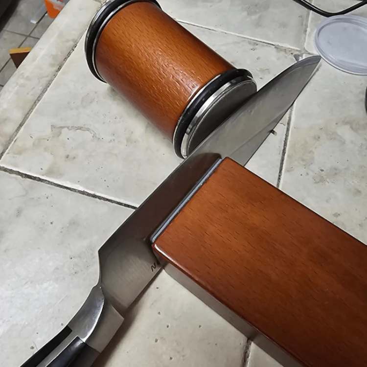 Ascuțitor cu role EdgeFlow Dual Grit pentru cuțite de bucătărie, restaurează lamele ascuțite | Lersk