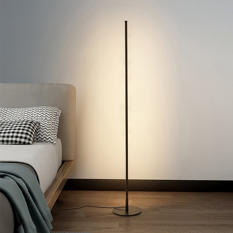 LuxeGlow Vloerlamp Met Afstandsbediening, Dimmer Voor Helderheid En Kleurtemperatuur | Lersk