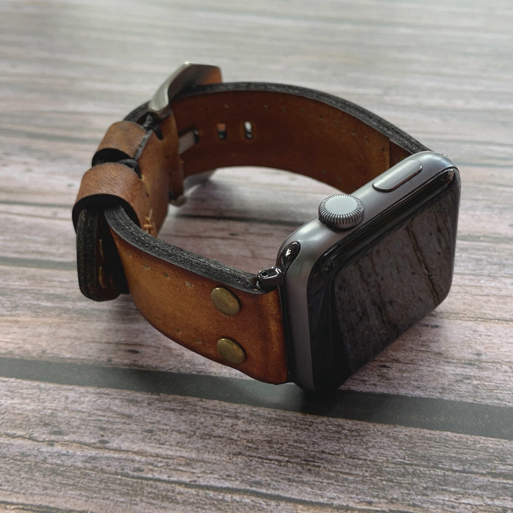 Curea Heritage din piele pentru Apple Watch de la Bramble Rivet | Lersk