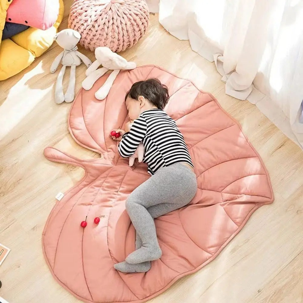 Breathable Cooling Dog Mat Keeps Pets Cool Leaf Shaped Washable | Lersk