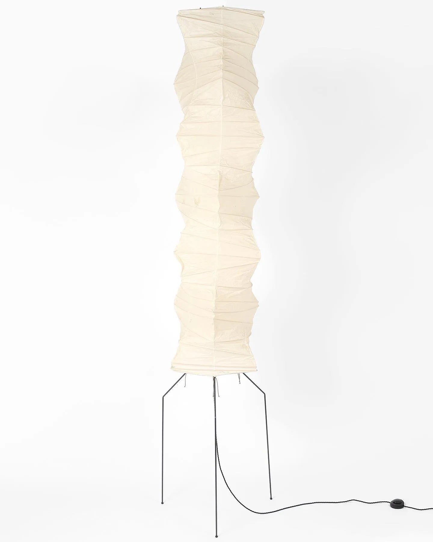 Kaze Rice Paper Floor Lamp - Japanese-Inspired Ambient Glow | Lersk