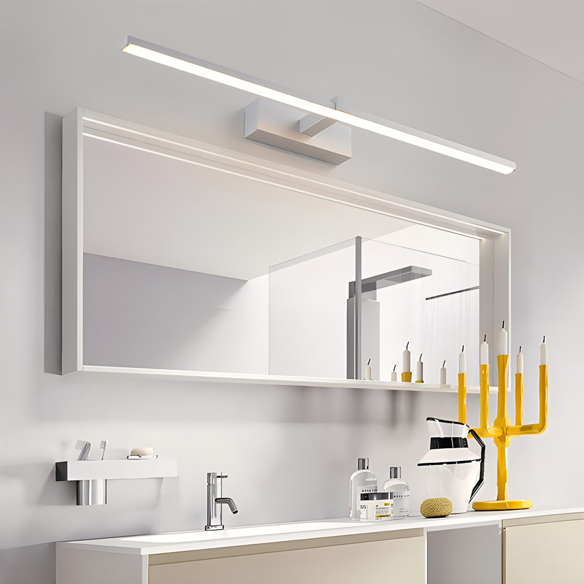 Aplique de pared lineal para baño con espejo | Lersk
