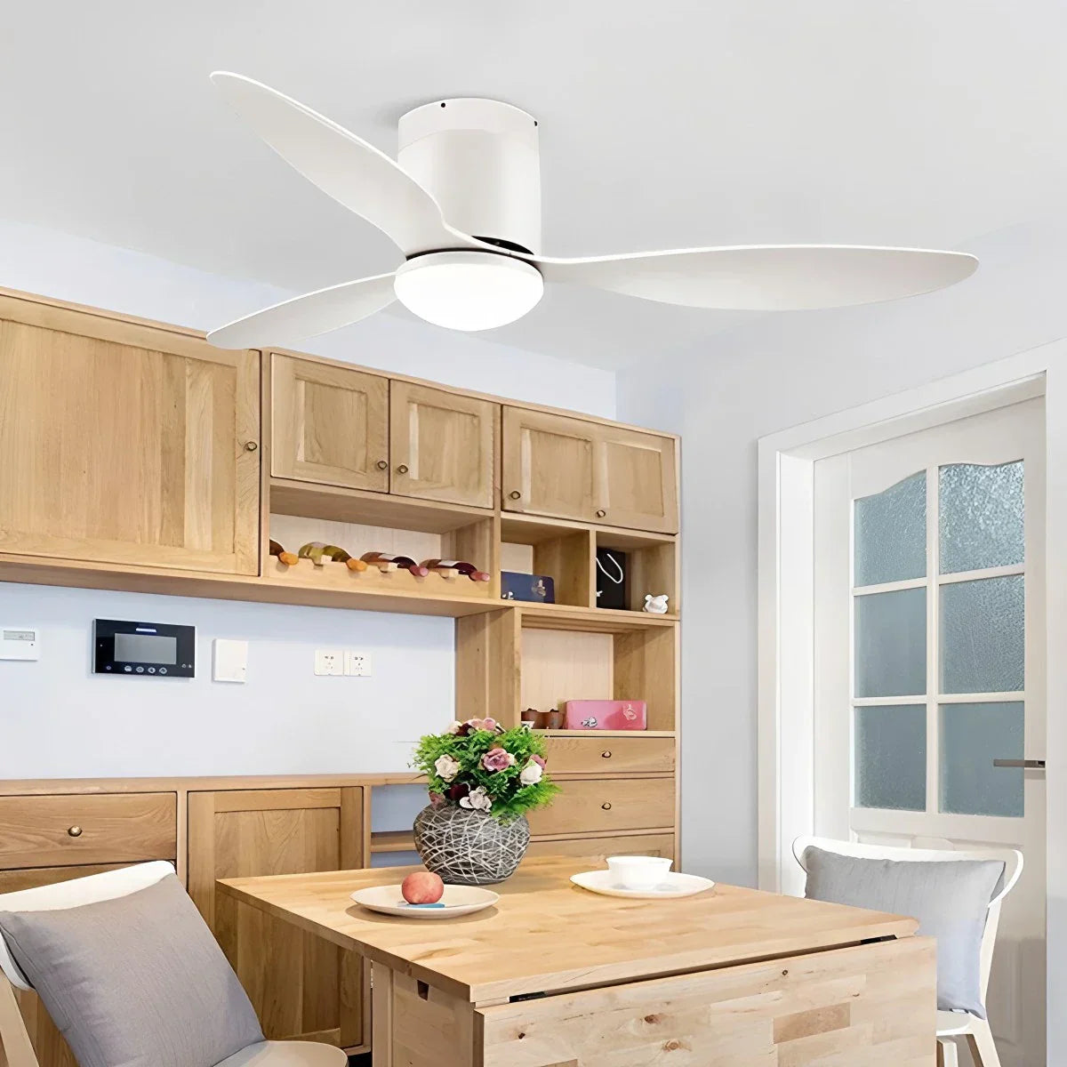 Ventilador de techo moderno de 3 aspas con luz | Lersk