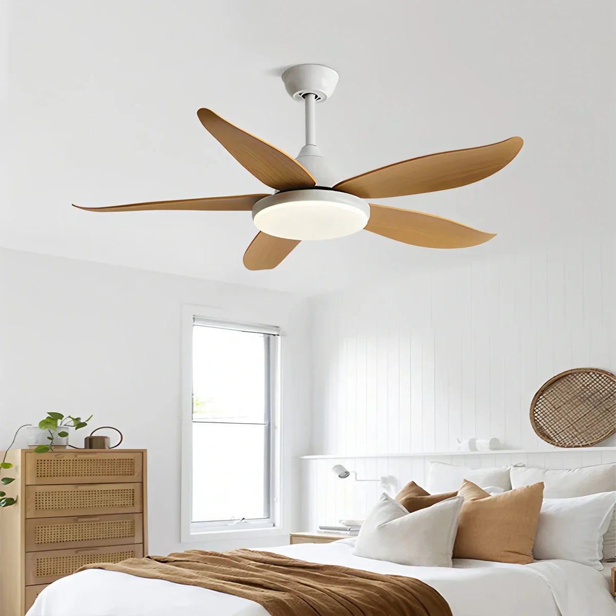 Ventilador de techo contemporáneo de 5 aspas con lámpara | Lersk