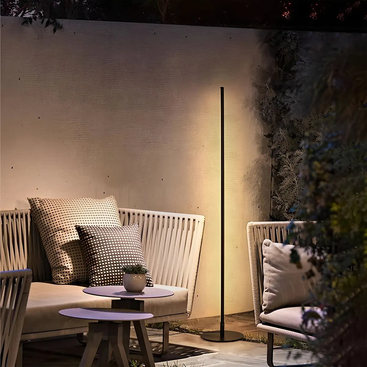 Lámpara de Piso Impermeable para Exterior Lineal | Lersk
