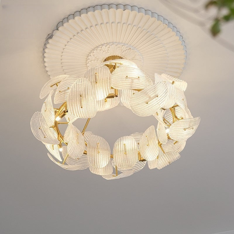 Moderner Glas-Blatt-Kronleuchter mit luxuriösem Gold-Finish | Lersk