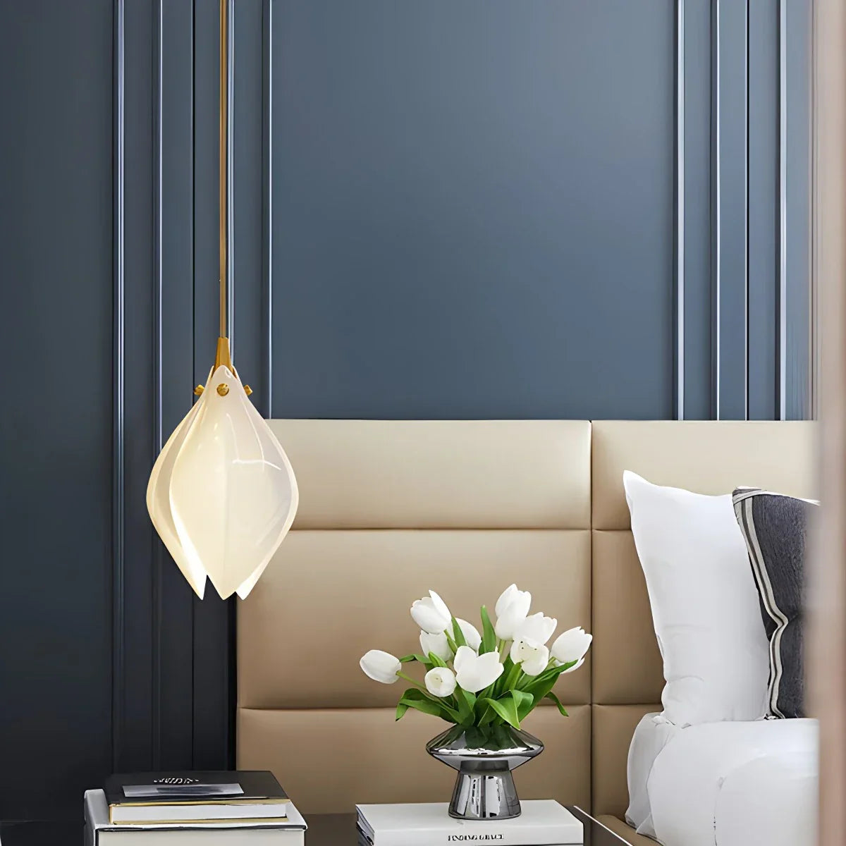 Ceramic Bud Pendant Light for Modern Interiors | Lersk