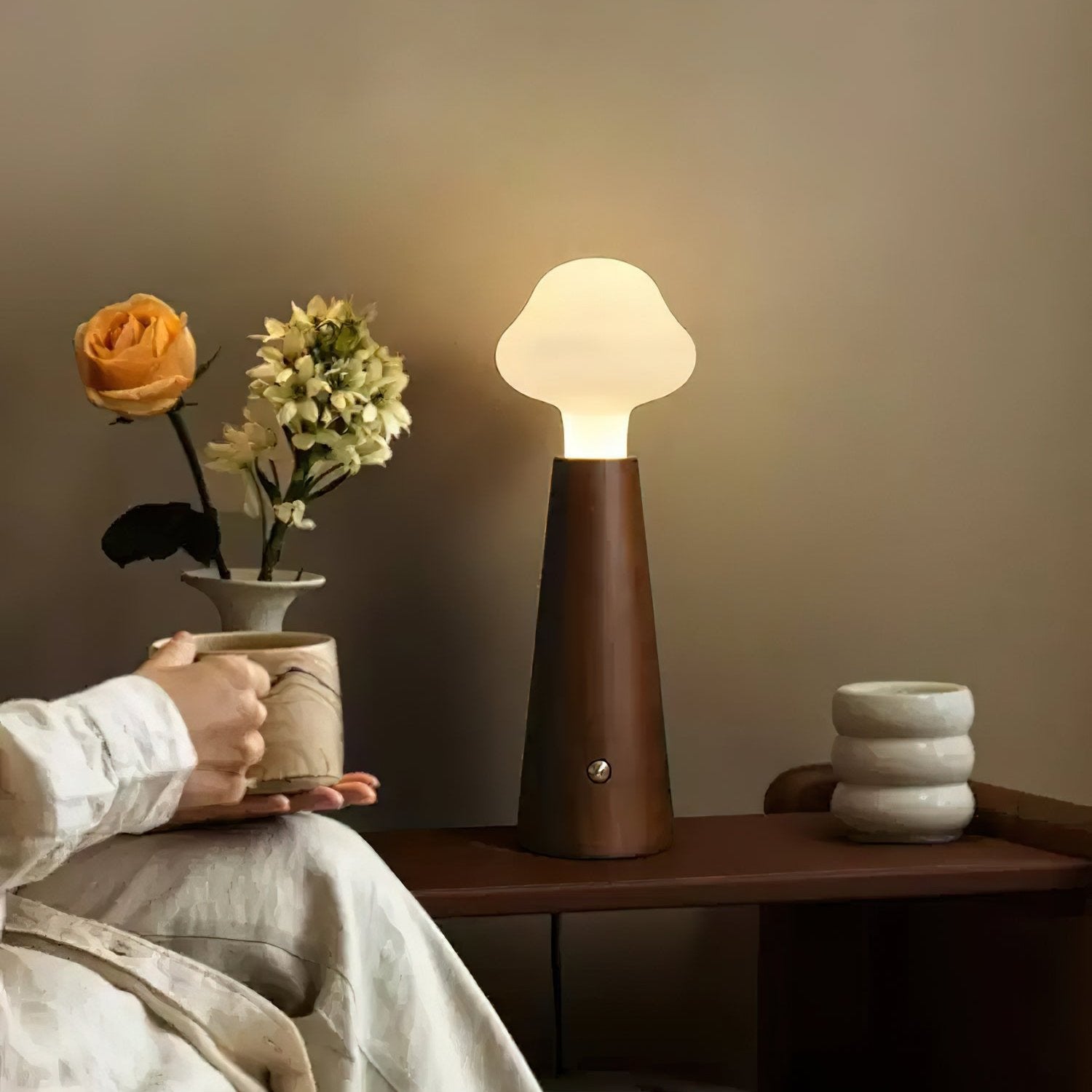 SylvaLume Poetisk Bordlampe Metal Træ Akryl Glød | Lersk