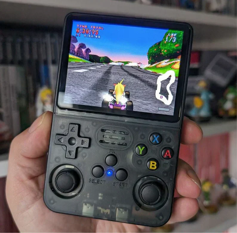 Arcadeo | Přenosná retro herní konzole | Lersk