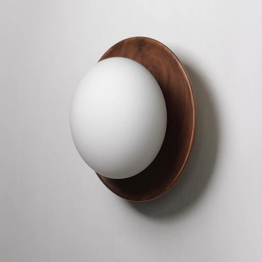 Lampada da parete in legno bianco minimalista per arredamento moderno chic | Lersk