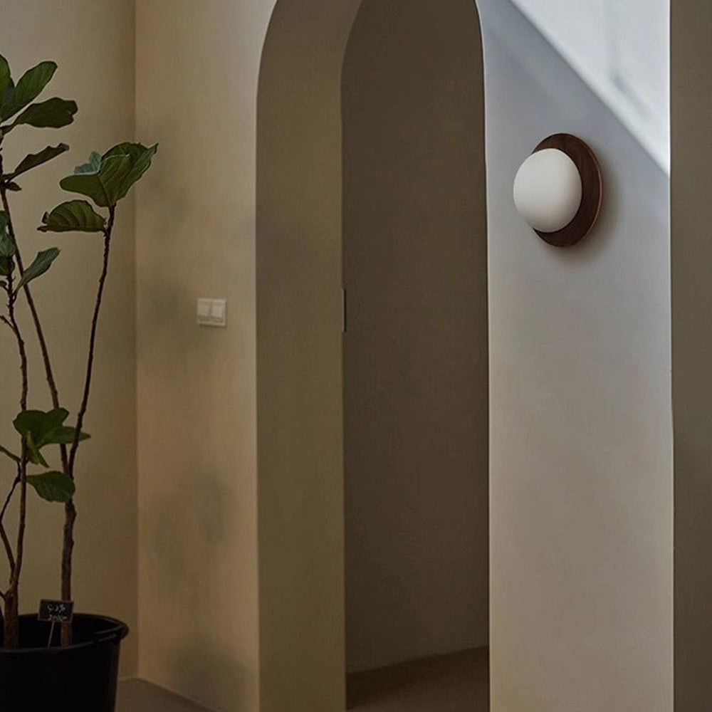 Lampada da parete in legno bianco minimalista per arredamento moderno chic | Lersk